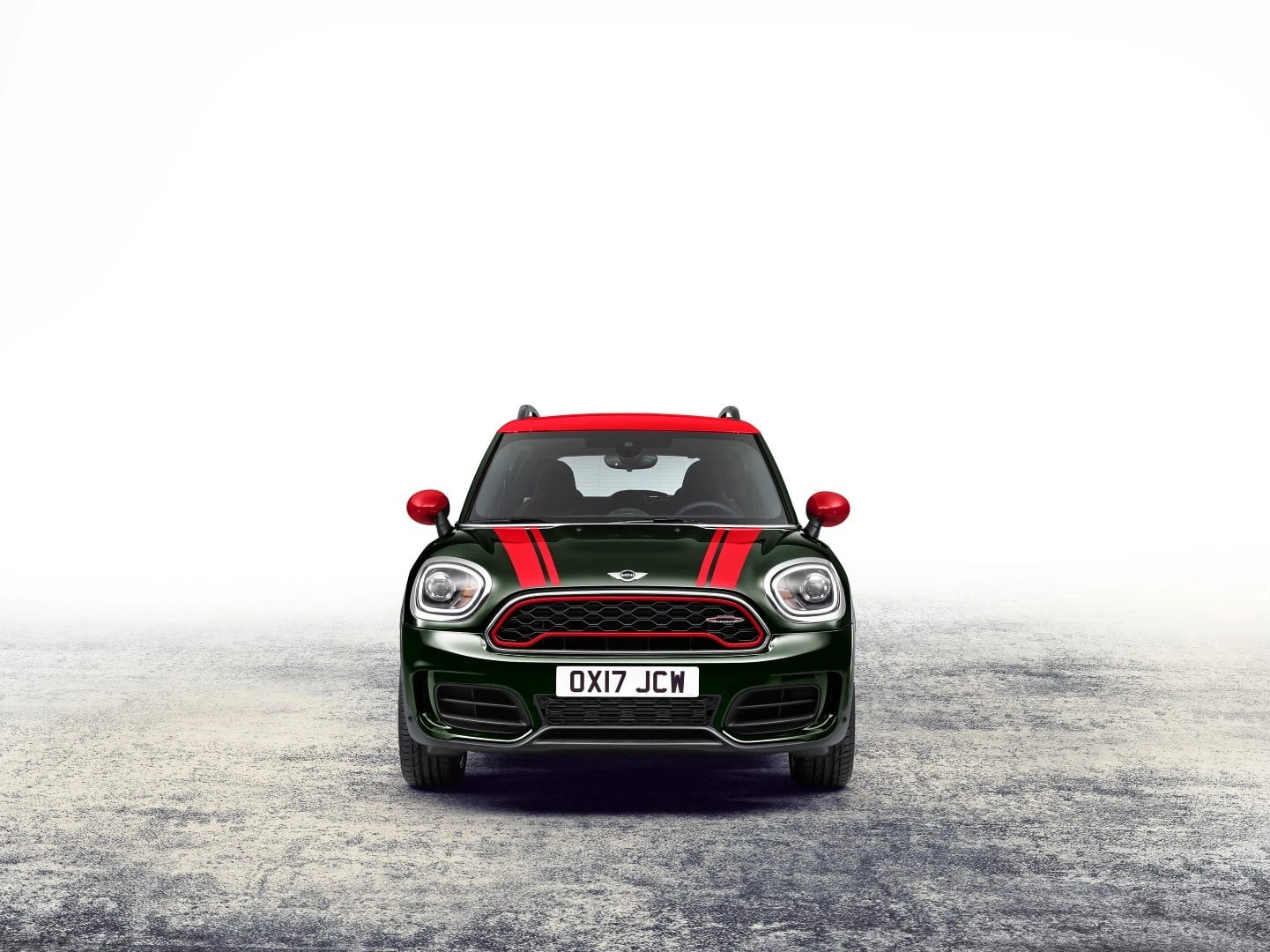 Erdvus ir sportiškas naujas „MINI“ šeimos narys – „MINI John Cooper Works Countryman“