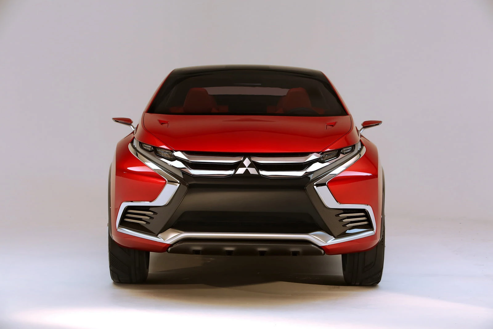 „Mitsubishi“ SUV šeima laukia papildymo