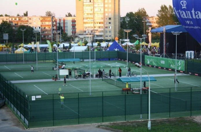 teniso kortai