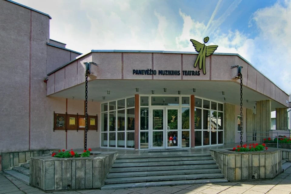 Panevezio muzikinis teatras panevezys 1