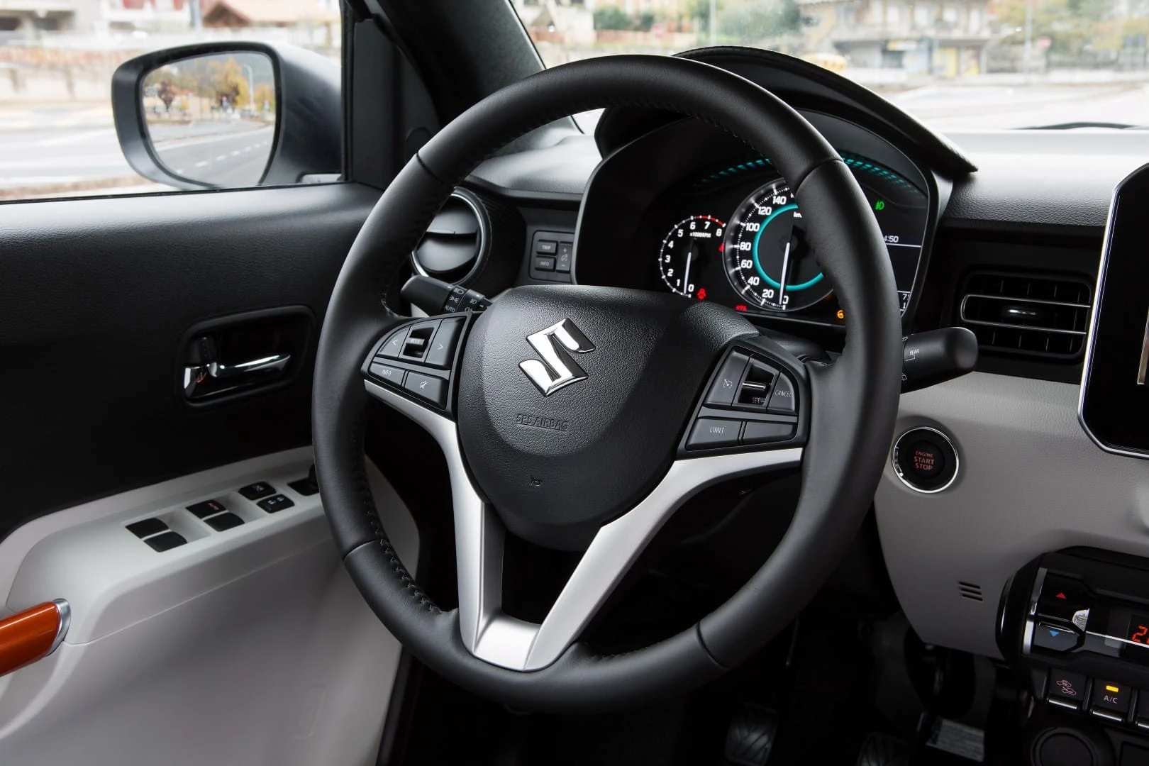 „Suzuki“ naujiena Lietuvoje – mažiausias krosoveris „Ignis“