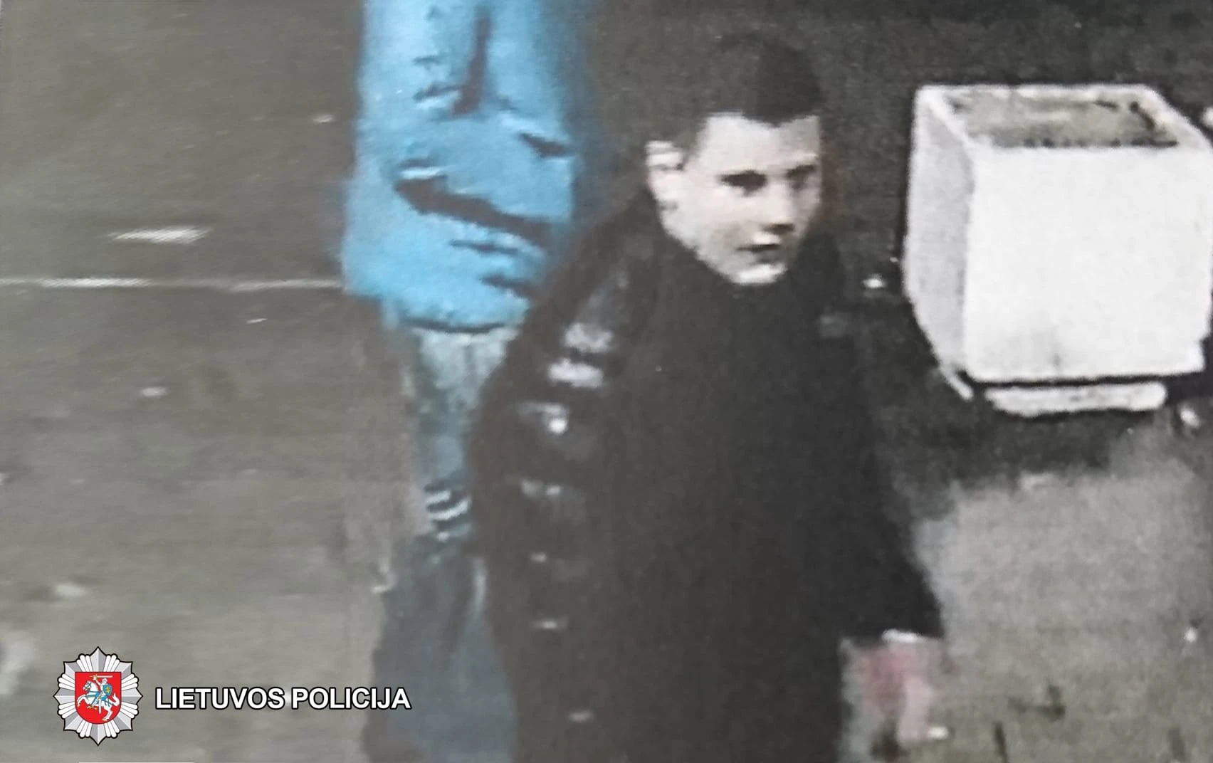 Policija prašo padėti atpažinti įtariamąjį