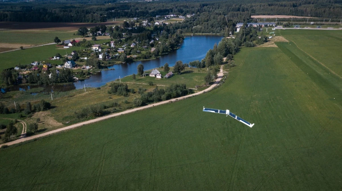 VGTU sukonstruotas pirmasis lietuviškas bepilotis orlaivis, varomas saulės energija