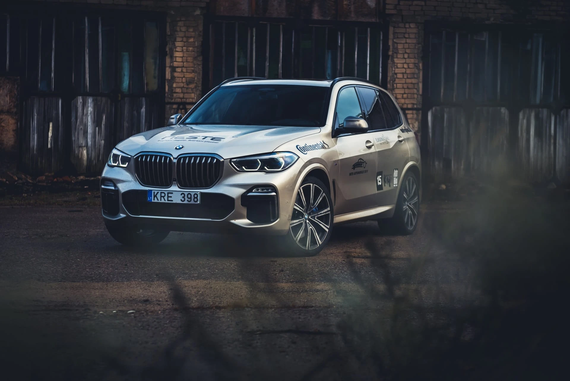 Verslo klasės automobilius mados veikia lėčiau