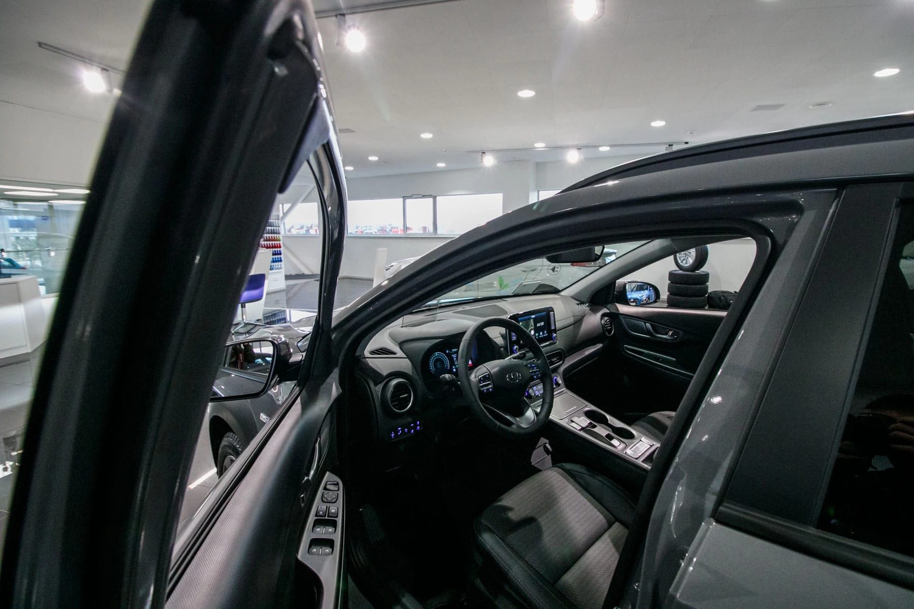 Geriausiu Kauno automobiliu išrinktas elektromobilis „Hyundai Kona EV“
