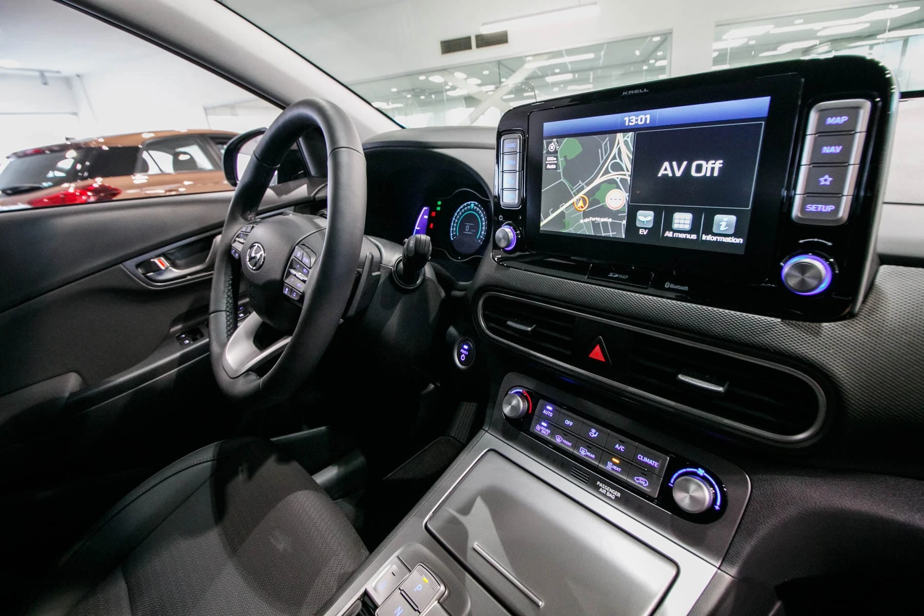 Geriausiu Kauno automobiliu išrinktas elektromobilis „Hyundai Kona EV“