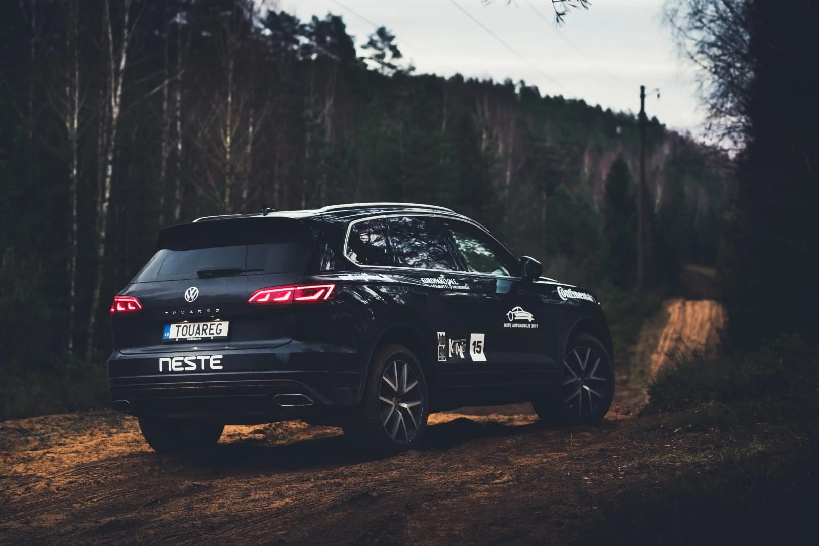 Verslo klasės automobilius mados veikia lėčiau