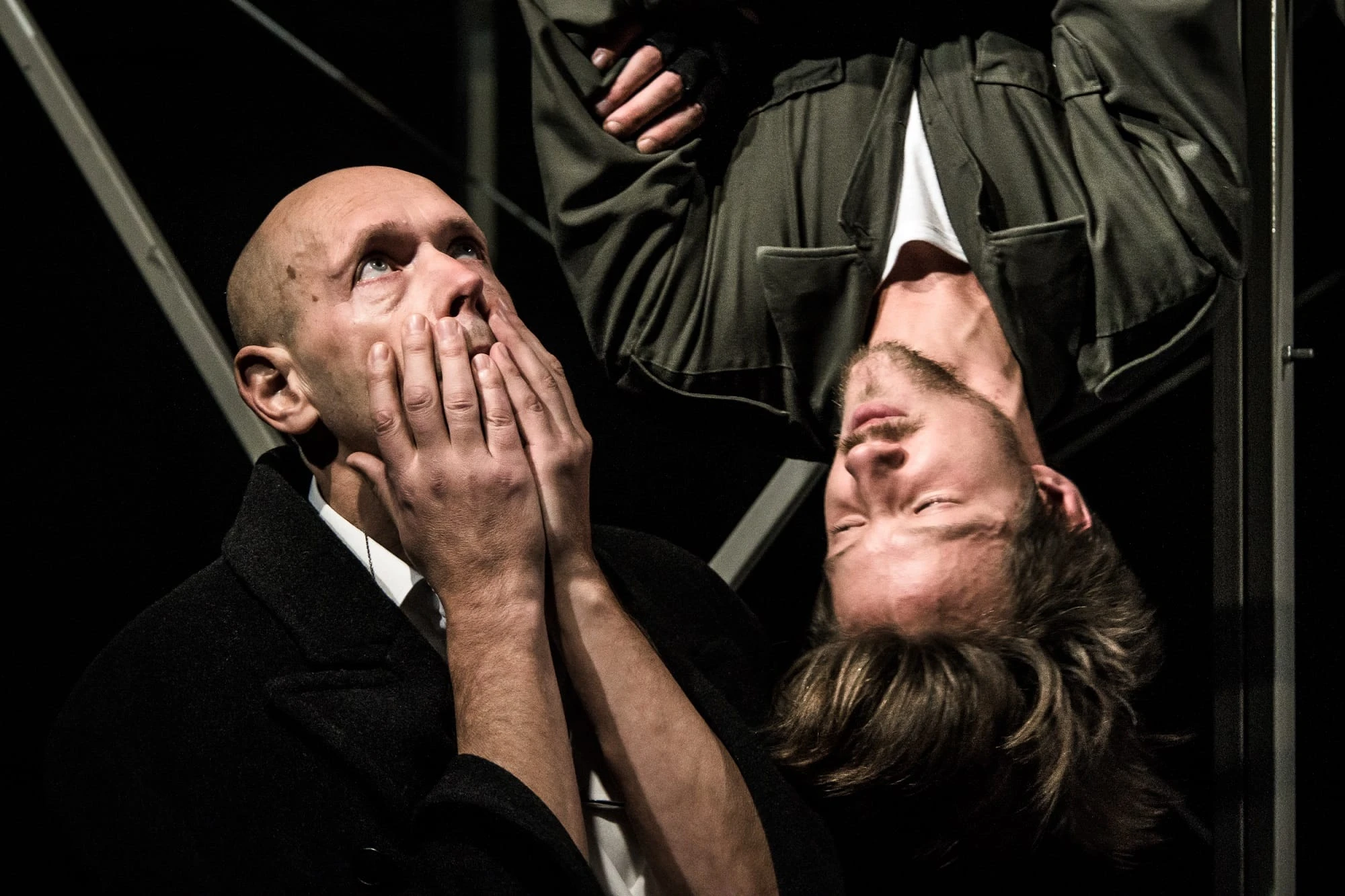 Panevėžio teatre „Menas“ Kauno miesto kamerinio teatro spektaklis apie tą vyrų pusę, kurios jie nerodo