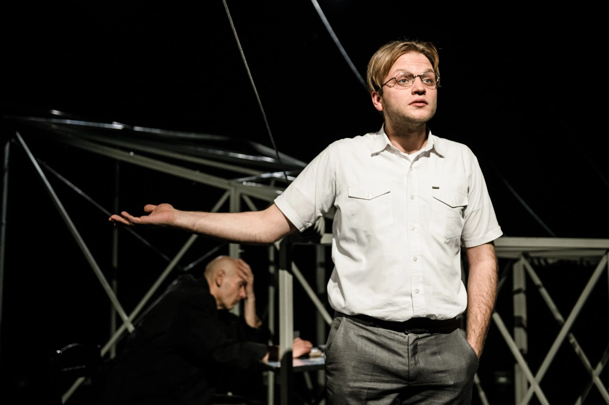 Panevėžio teatre „Menas“ Kauno miesto kamerinio teatro spektaklis apie tą vyrų pusę, kurios jie nerodo