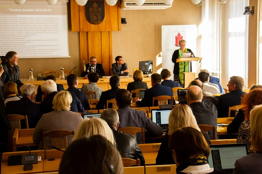Revoliucijos kol kas nebus (multimedia pasakojimas)