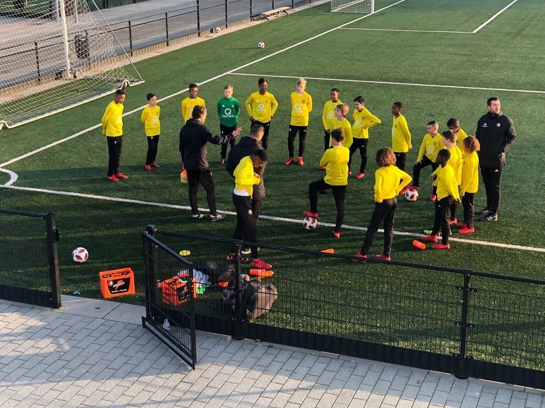 Viena garsiausių futbolo akademijų pasaulyje, šią vasarą ieškos jaunųjų talentų Lietuvoje