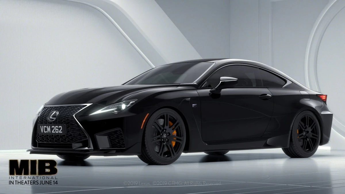 Naujajame filme „Vyrai juodais drabužiais“ pasaulį nuo ateivių padės apginti „Lexus“
