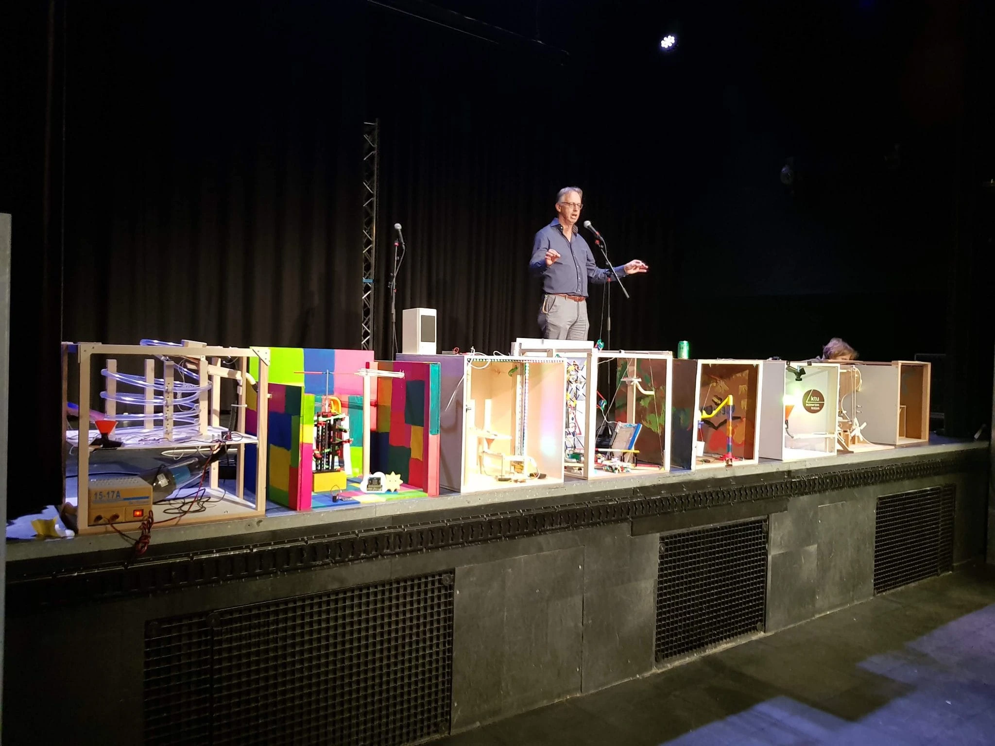Kaip auginti jaunuosius išradėjus: iššūkis mokykloms, kurį padės įveikti nemokama mokymo priemonė ir dalinami 3D spausdintuvai!
