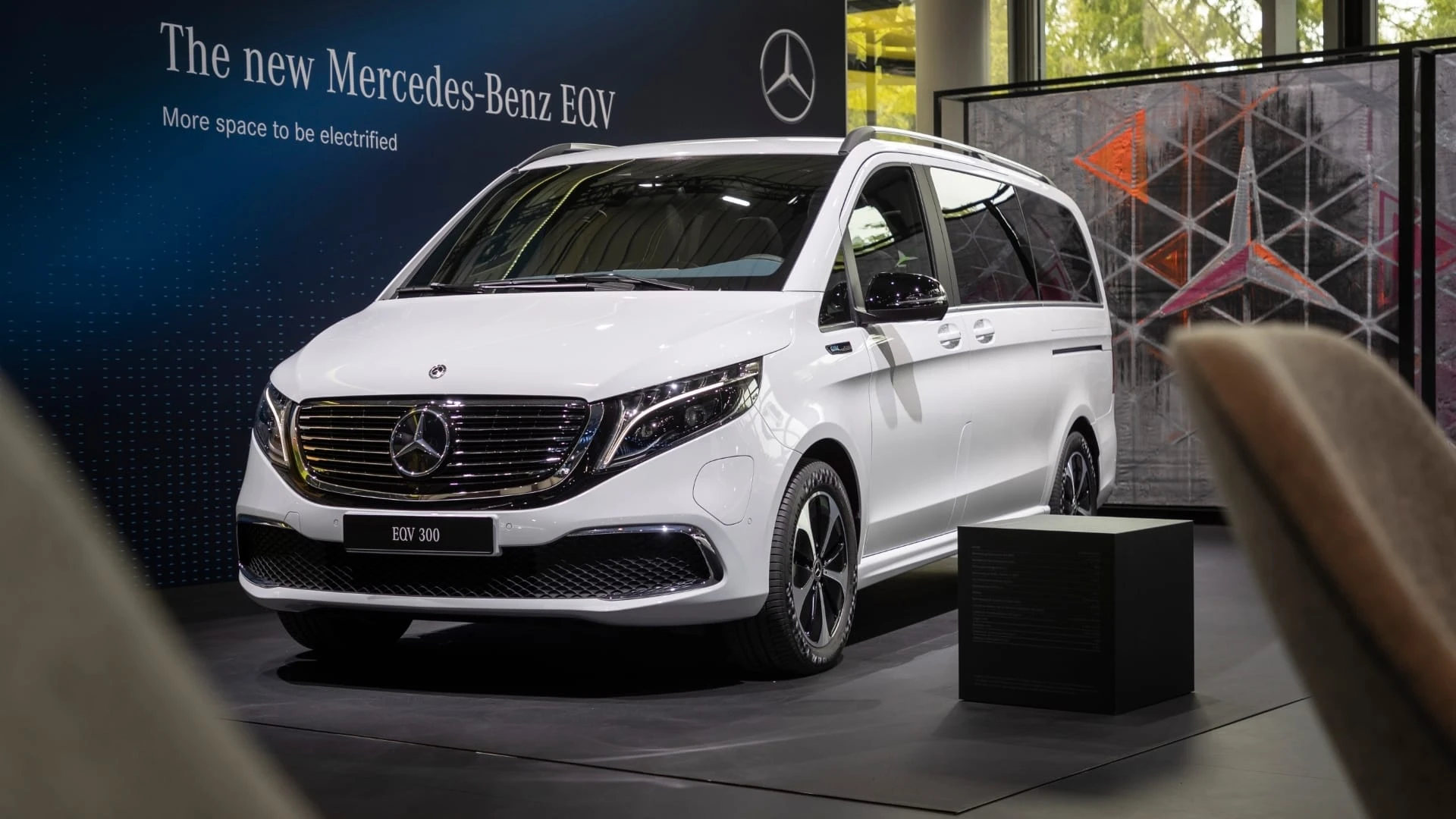 Frankfurte „Mercedes-Benz“ parodė naujus, galingus ir efektyvius modelius