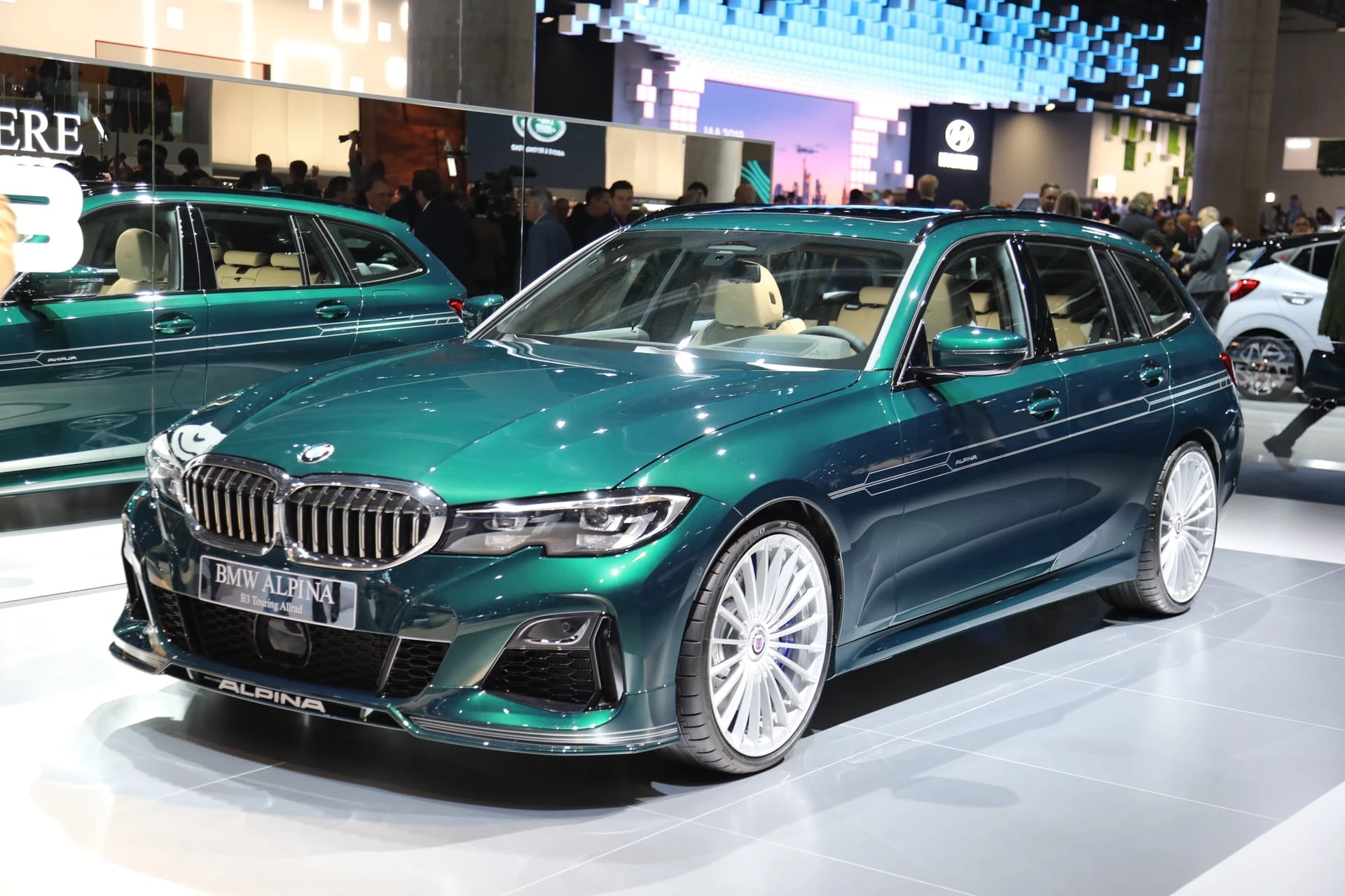 Karščiausios Frankfurto automobilių parodos naujienos