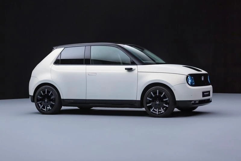 Karščiausios Frankfurto automobilių parodos naujienos