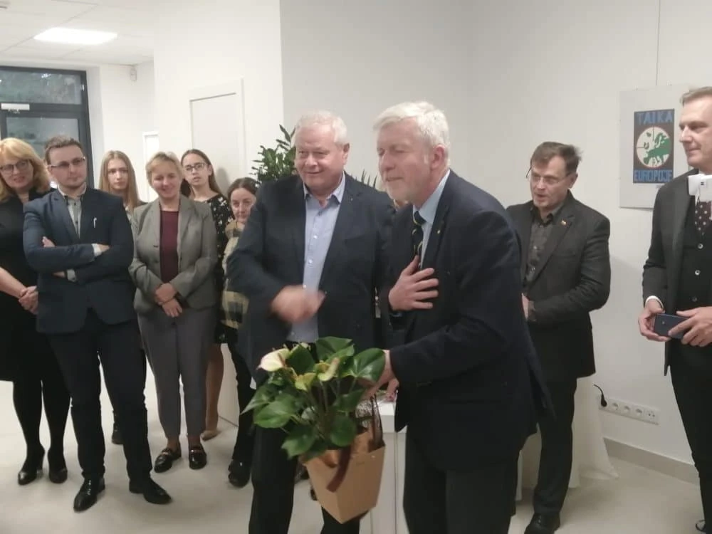 Duris atvėrė EP narių Rasos Juknevičienės ir Andriaus Kubiliaus biuras