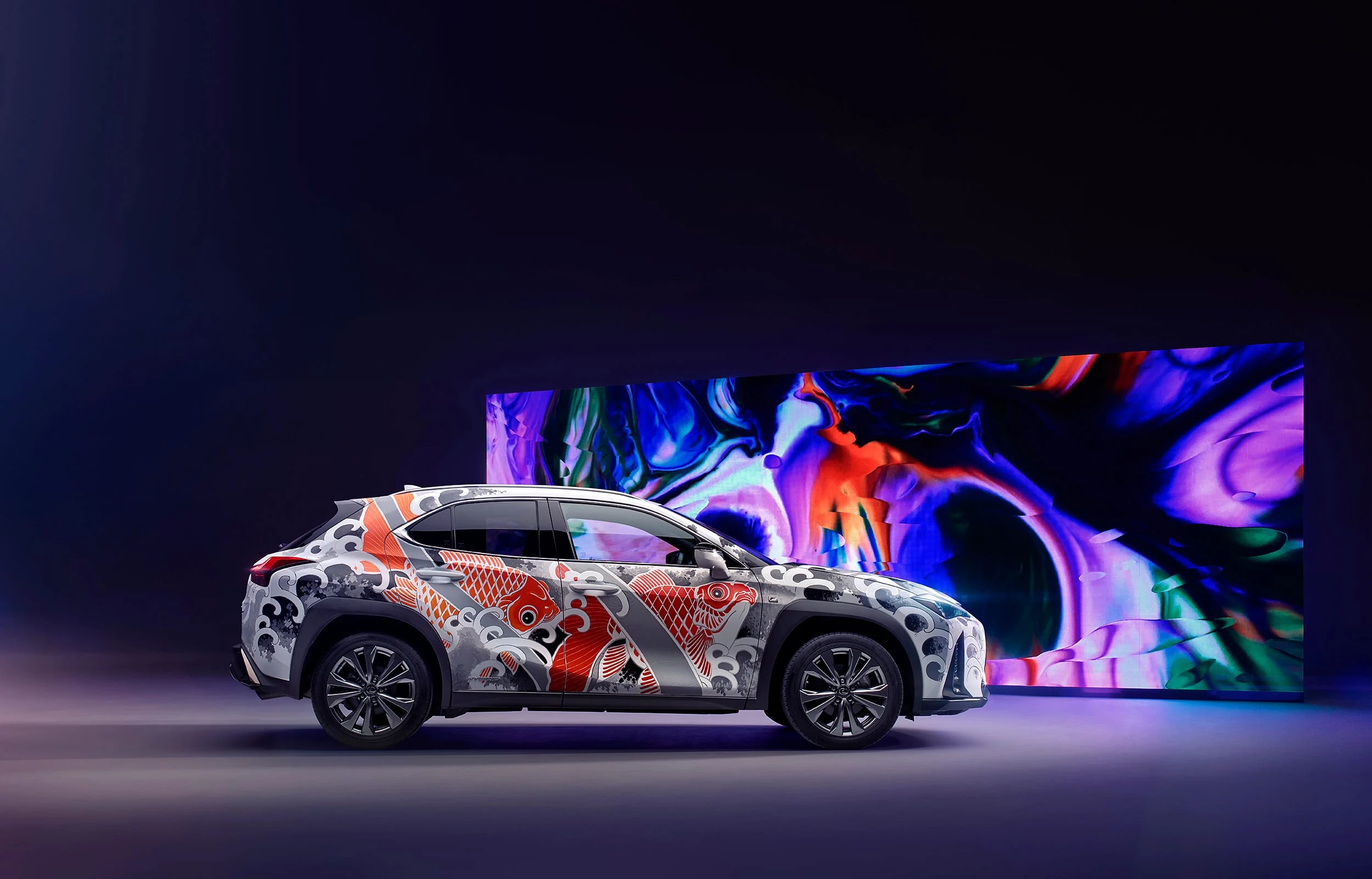 „Lexus“ pristato pirmą pasaulyje tatuiruotą automobilį
