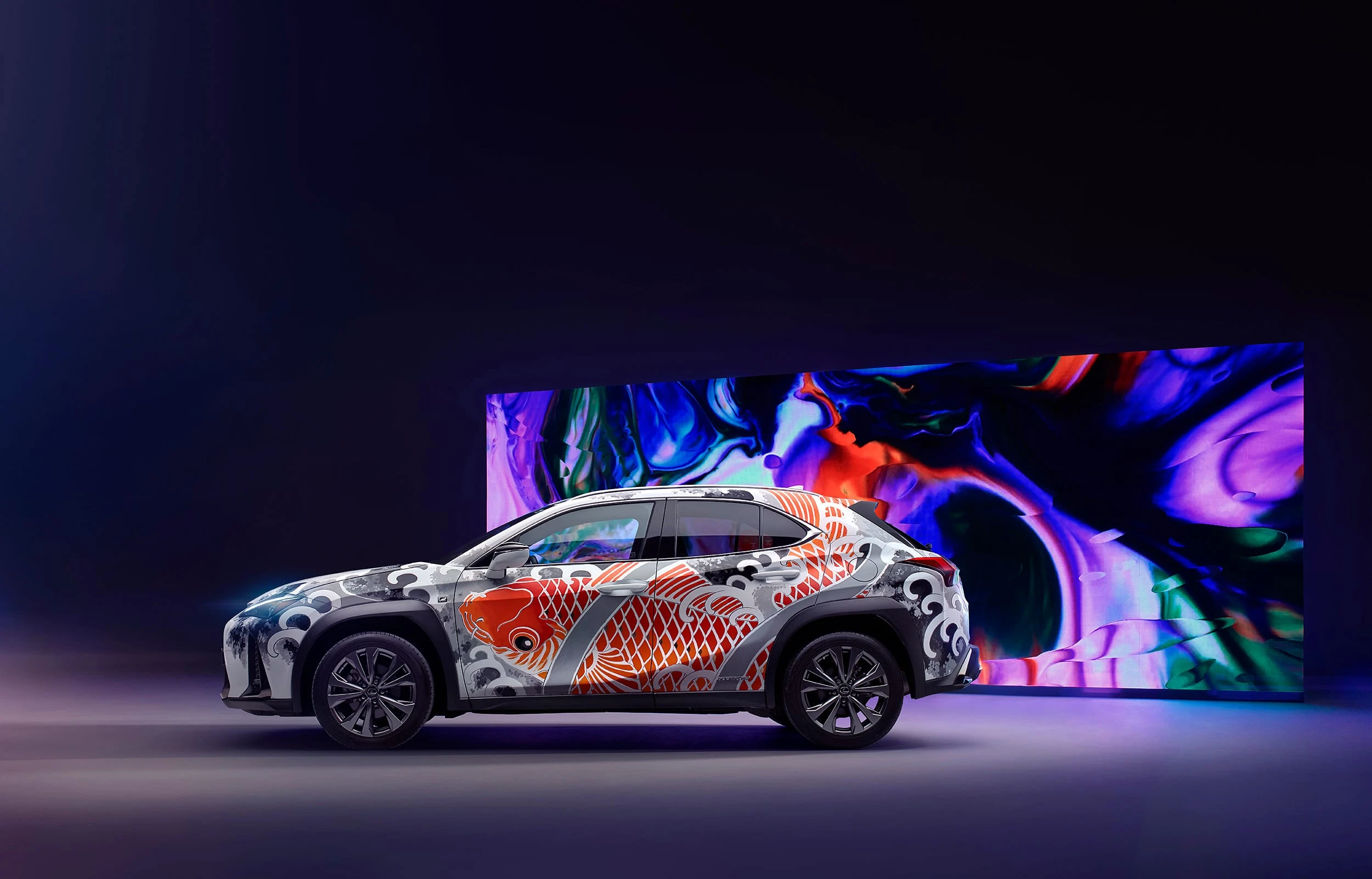 „Lexus“ pristato pirmą pasaulyje tatuiruotą automobilį