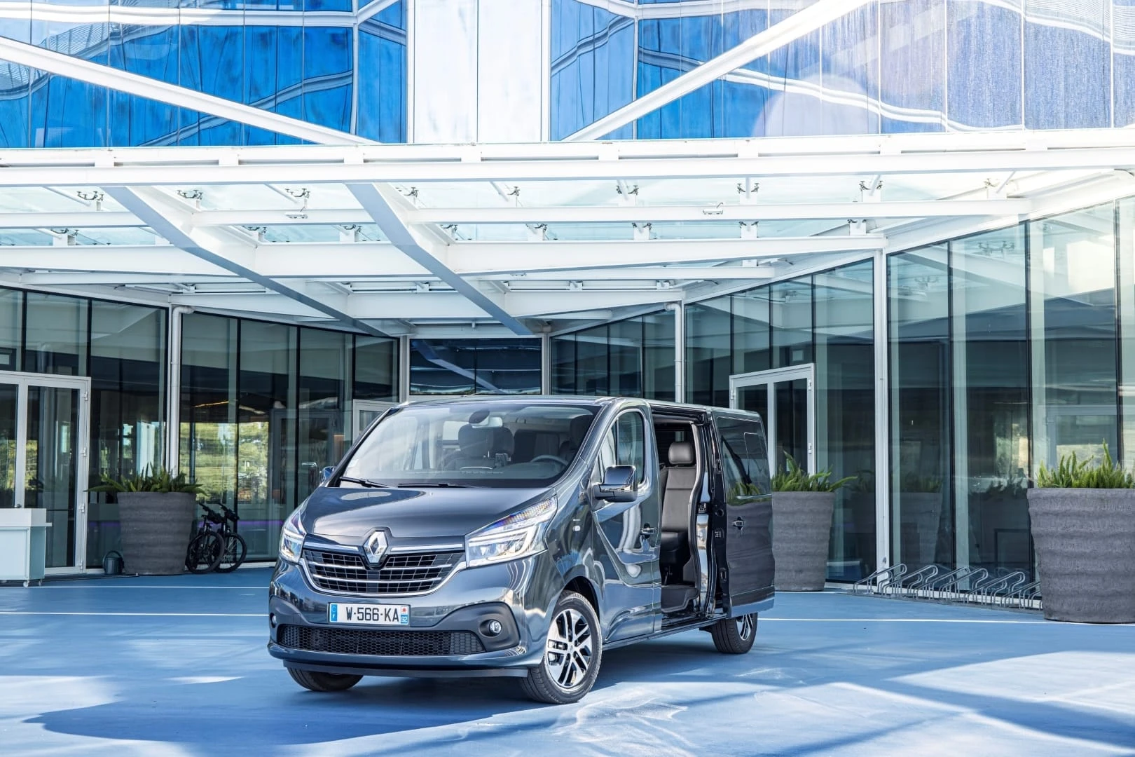 Laikas optimizuoti biudžetą: kaip verslas gali sutaupyti rinkdamasis automobilius?