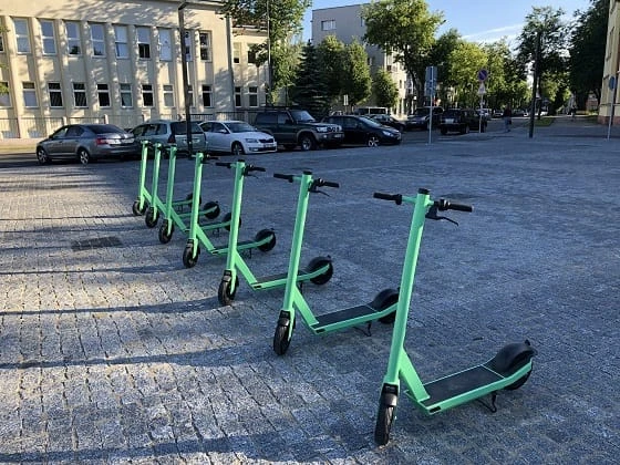 Girtas paspirtuku partrenkė žmogų