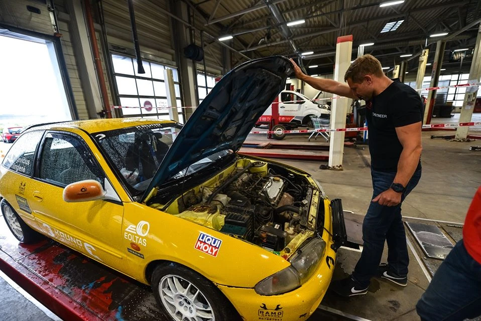 „Samsonas Rally Juodupė“ startuos fenomenalusis „Mitsubishi Colt“ ekipažas