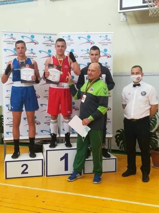 R.Sargūno gimnazijos auklėtinių pergalės Lietuvos jaunių bokso čempionate