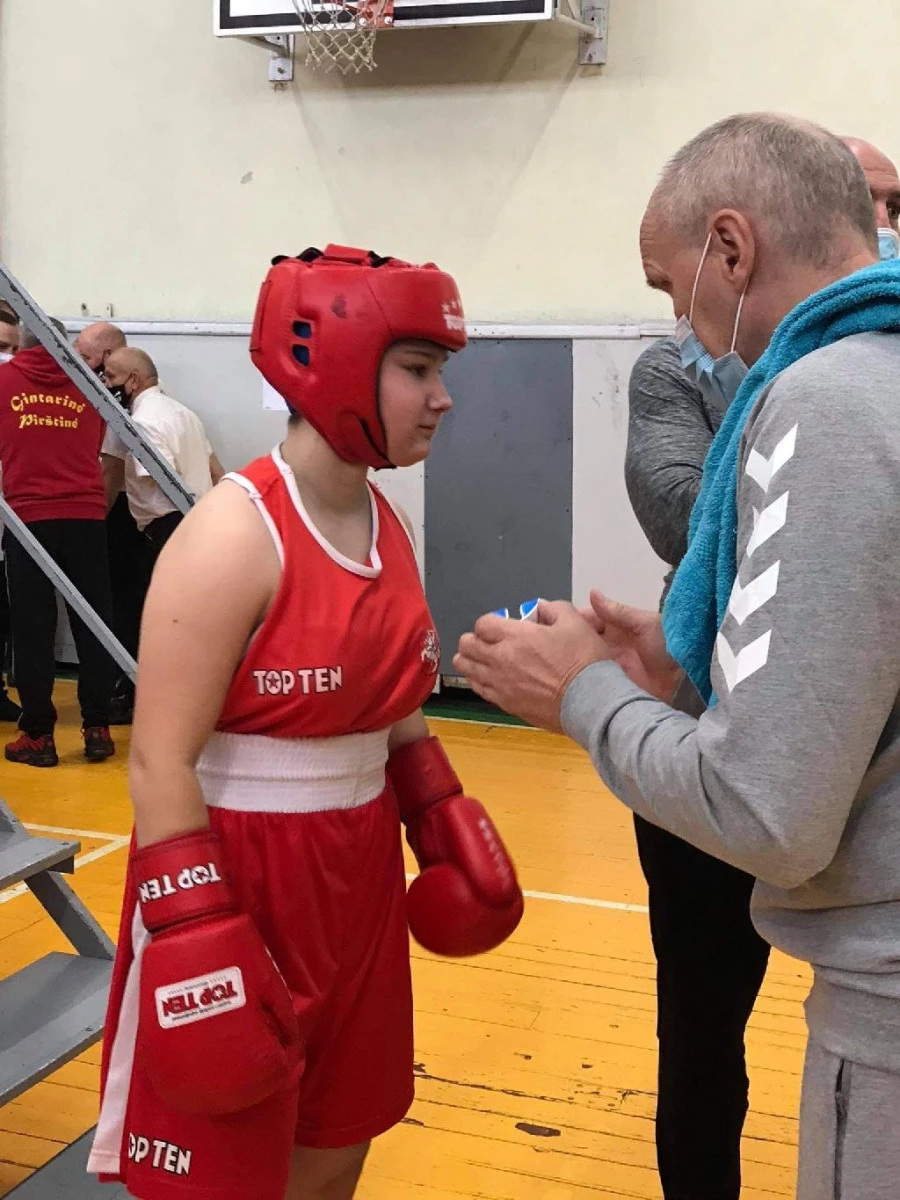 R.Sargūno gimnazijos auklėtinių pergalės Lietuvos jaunių bokso čempionate