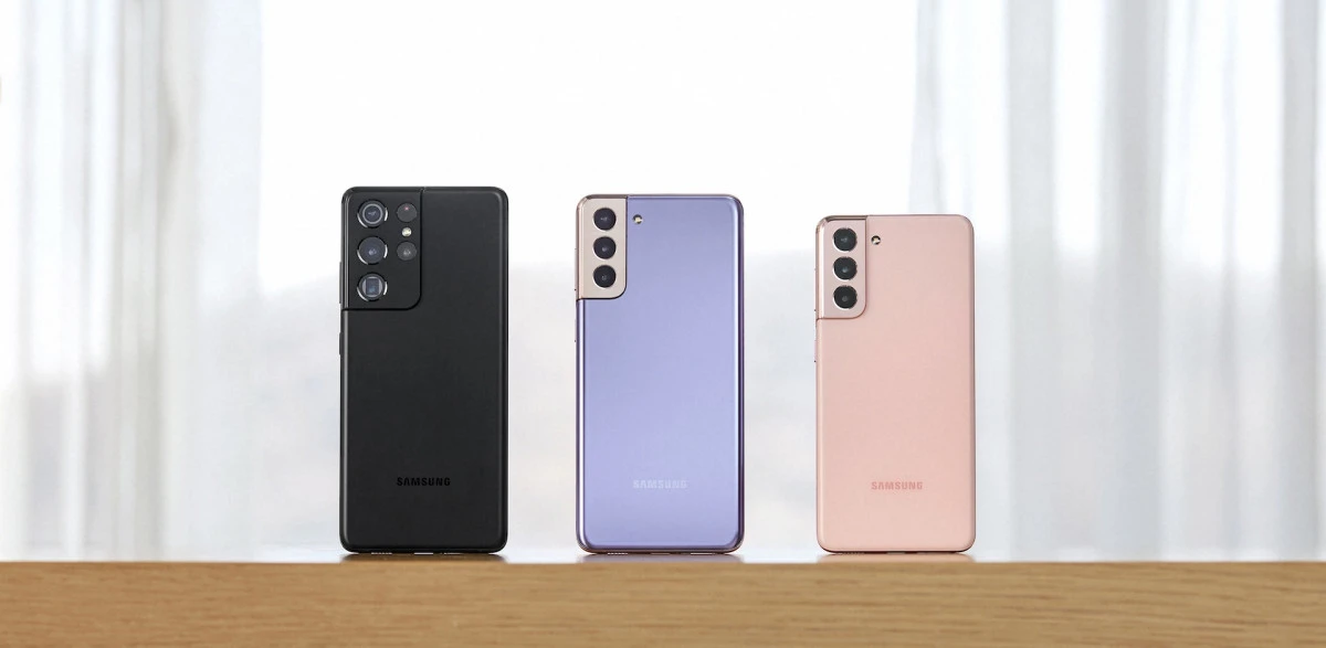 „Samsung“ pristatė naujausią flagmanų „Galaxy S21“ seriją