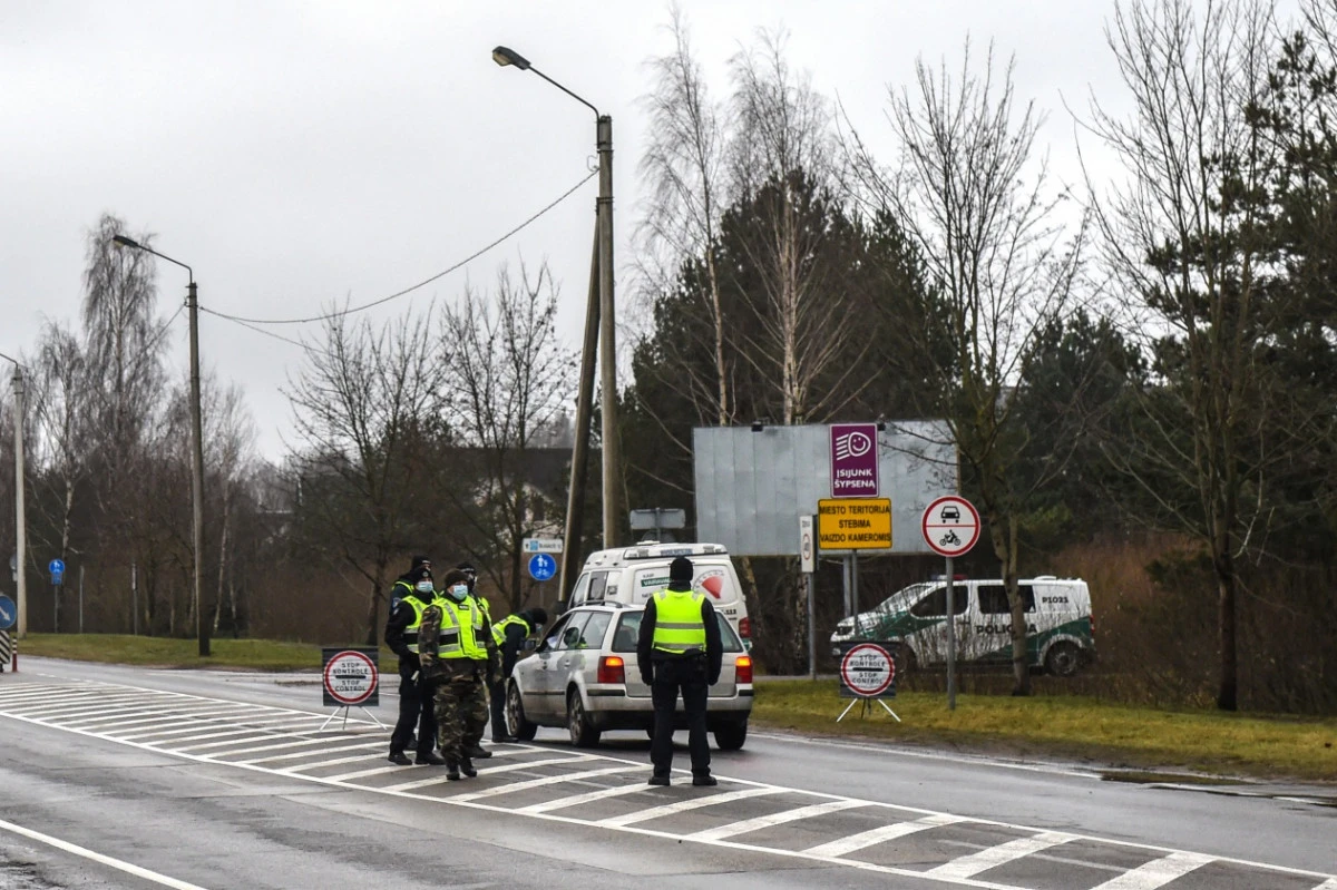 Policija keičia taktiką vykdydama asmenų judėjimo kontrolę tarp savivaldybių