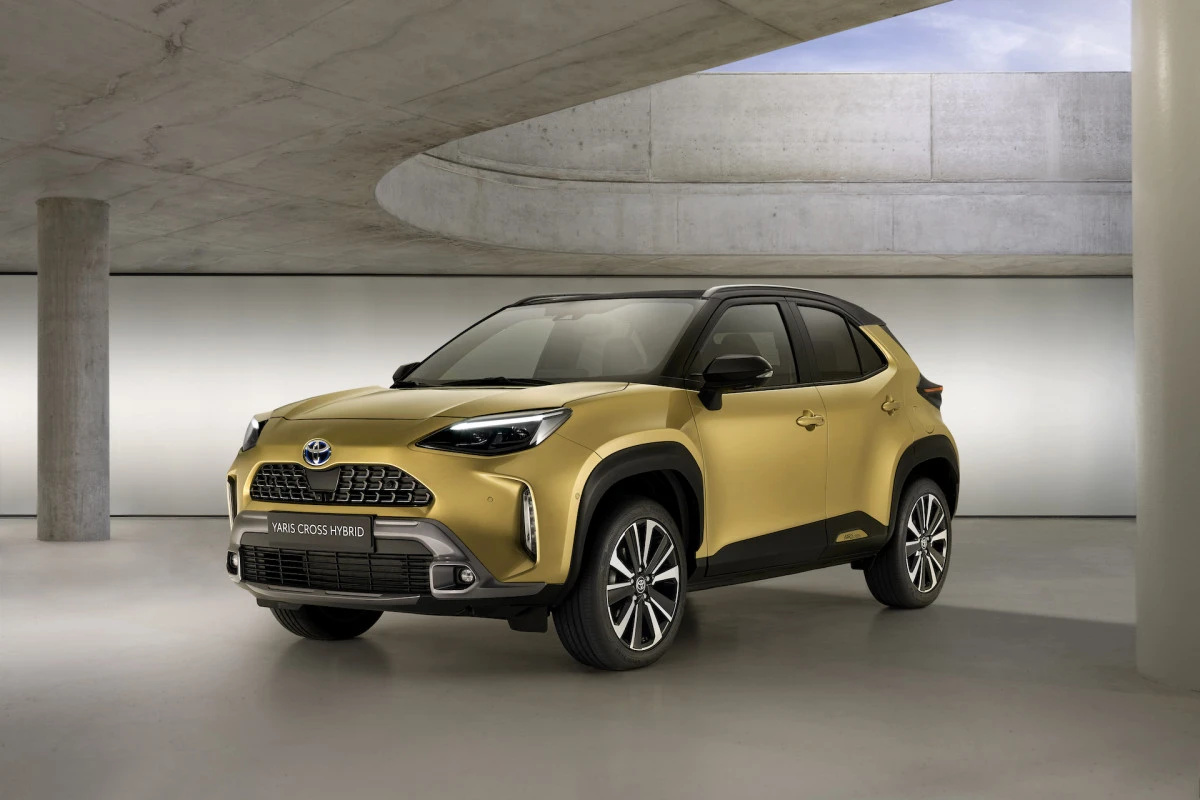 Pradėta naujojo kompaktiško miesto visureigio – „Toyota Yaris Cross“ – gamyba