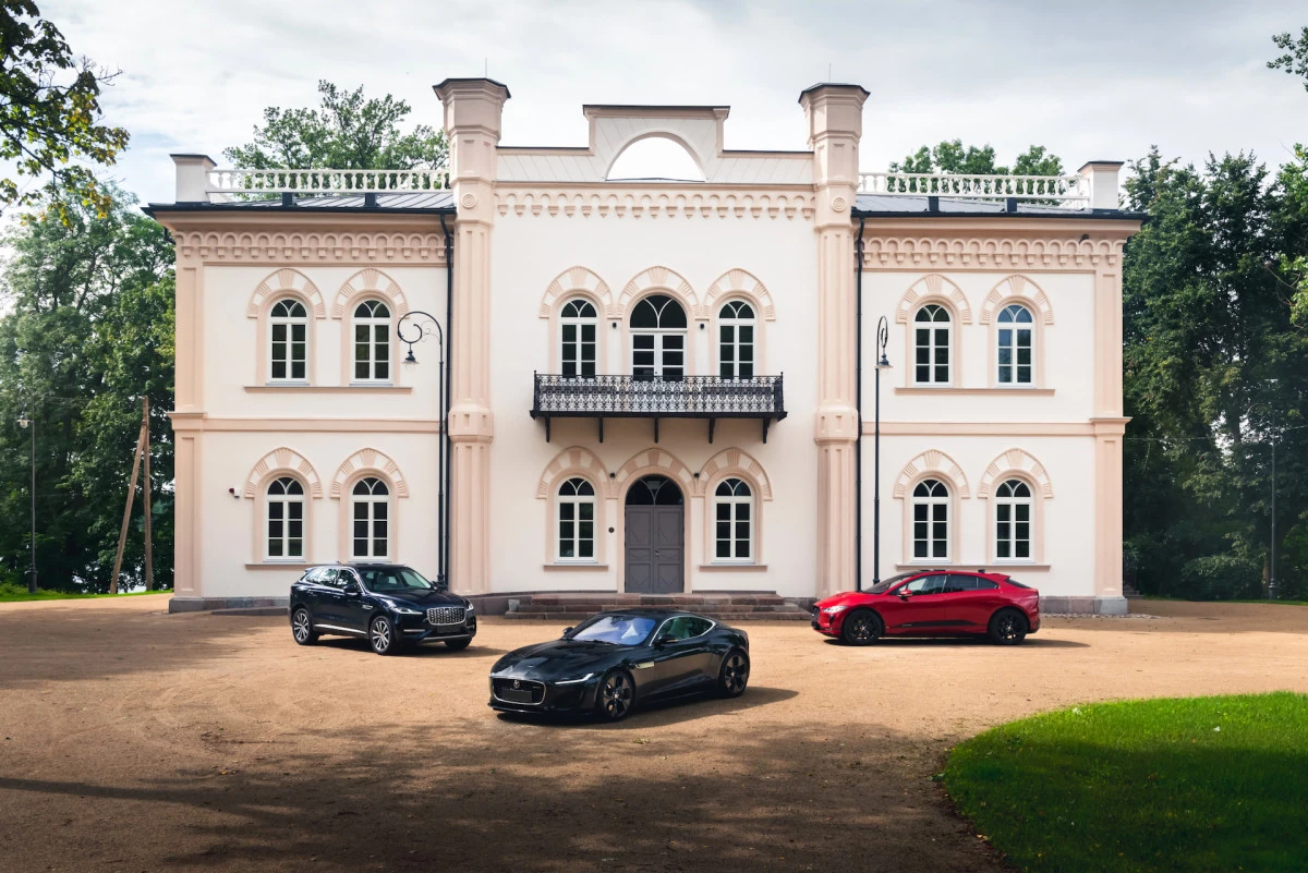 Jaguar automobiliai