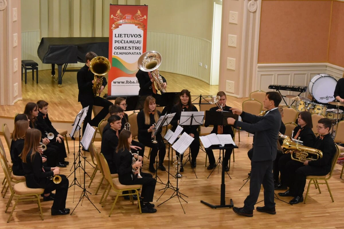 Rajono orkestrai metus baigia su trenksmu