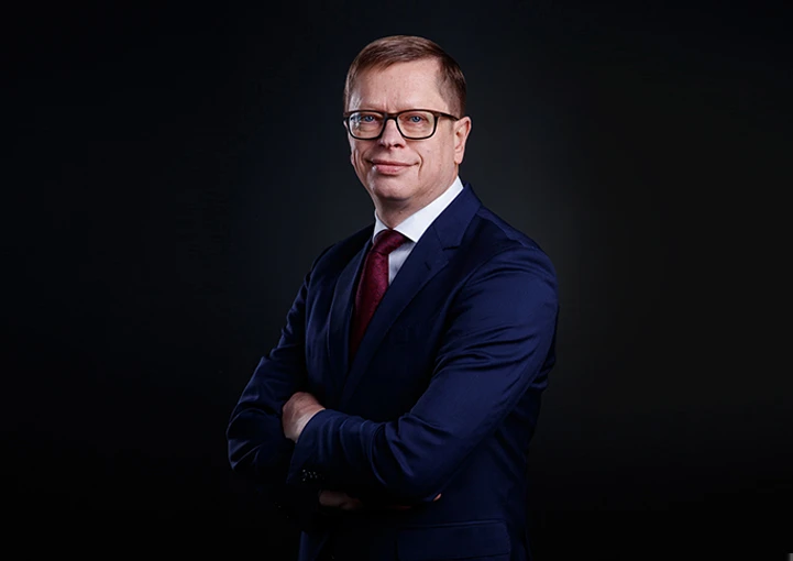Arturas Kapitanovas Countline2