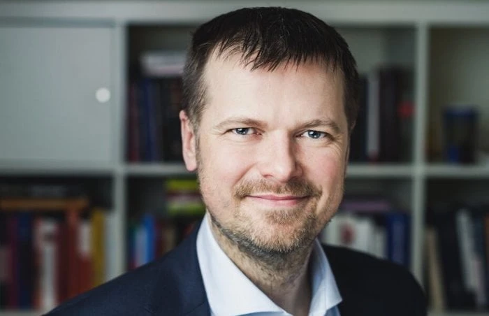 Kaip darbdaviams elgtis su Rusijos agresiją Ukrainoje palaikančiais darbuotojais?