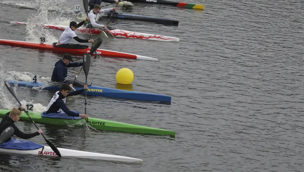 Panevėžio sporto centro irkluotojai pradėjo varžybų sezoną