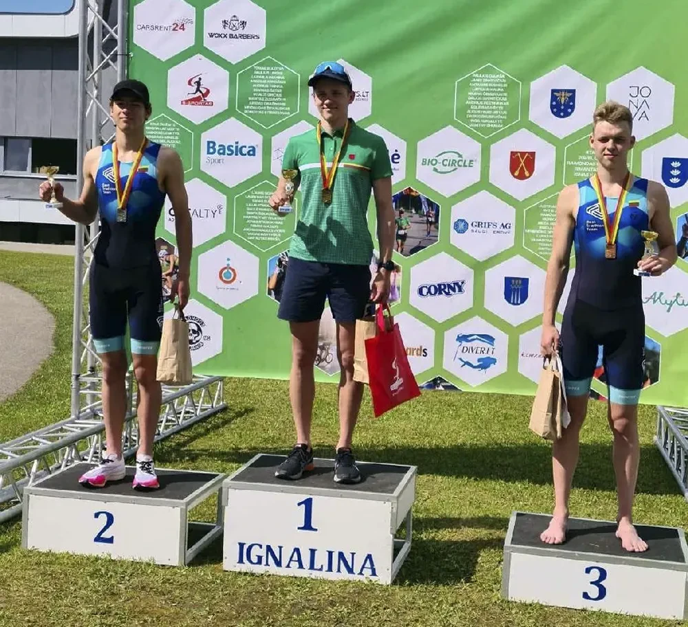 R.Sargūno gimnazijos triatlonininkai iškovojo aukso medalius