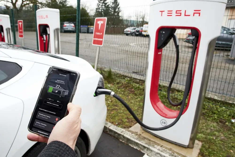 Europarlamentarai pritarė siūlymui parduoti tik „švarius“ naujus automobilius