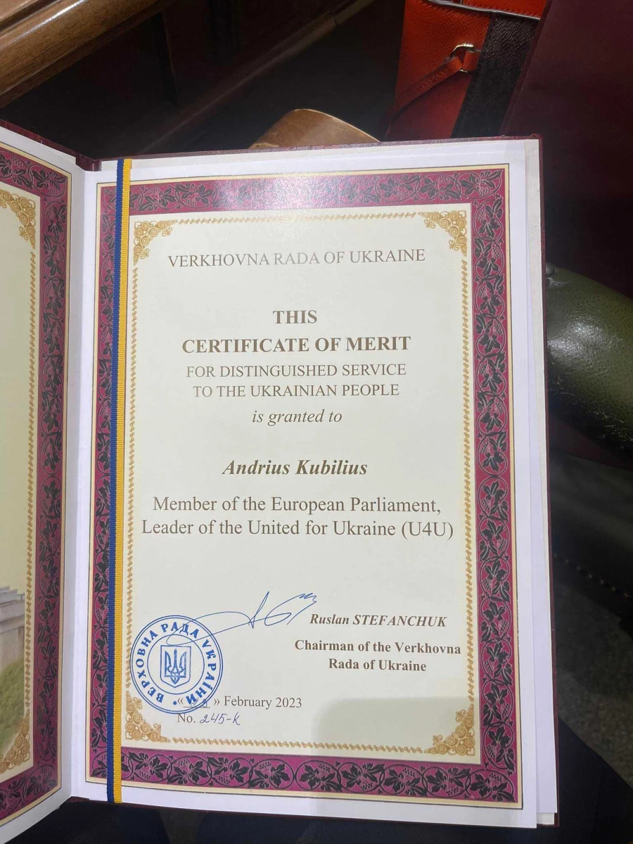 EP narys A. Kubilius kartu su tinklo „United for Ukraine” delegacija lankosi Kijeve
