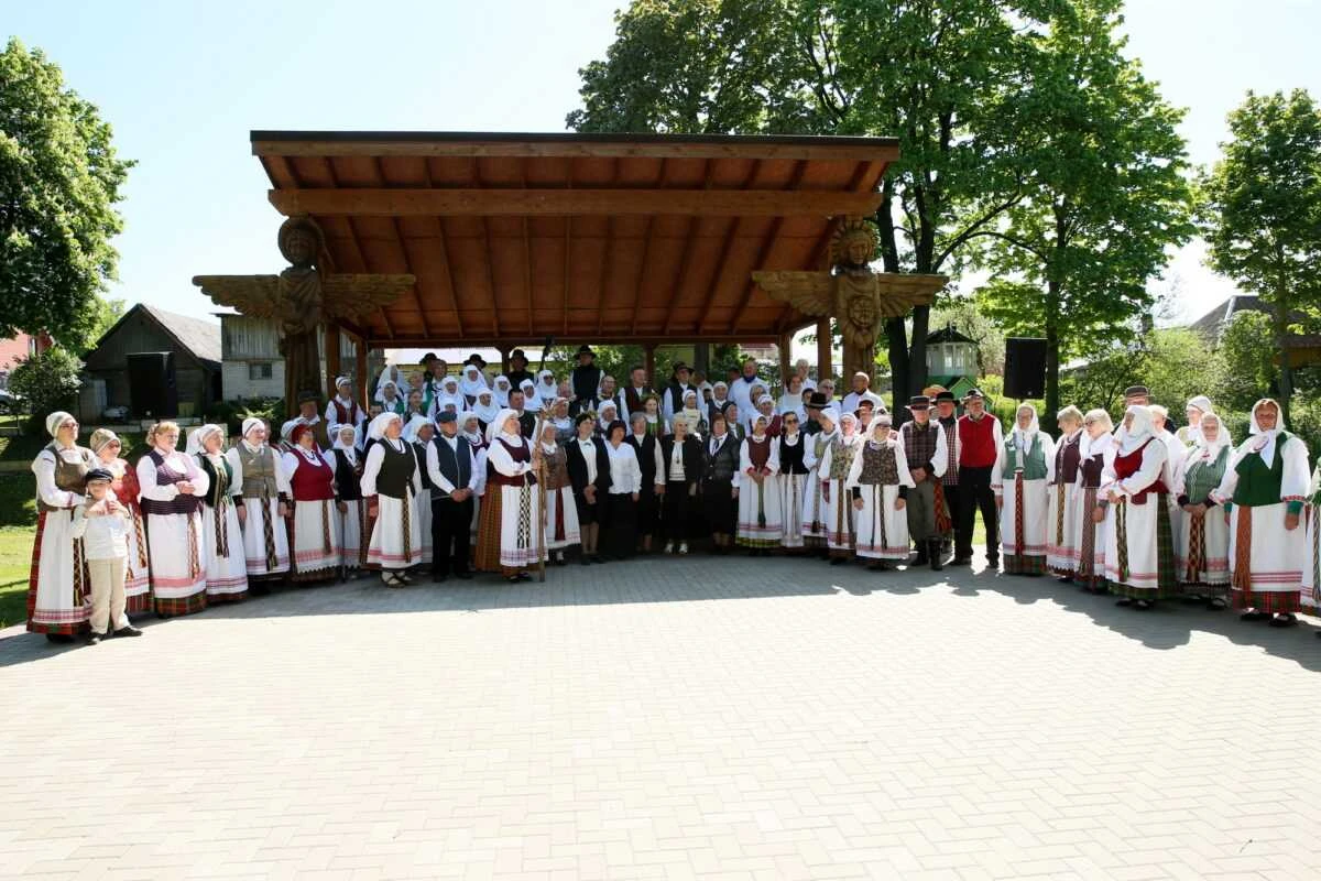 Folkloro festivalis „Par šilalį jojo“
