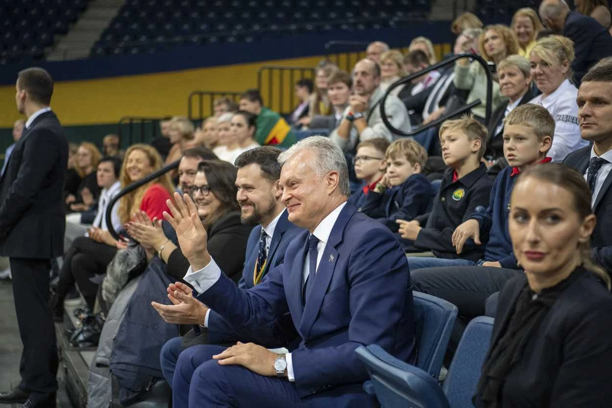 Prezidentas diskutavo su Panevėžio gimnazistais, kaip stabdyti narkotikų plitimą