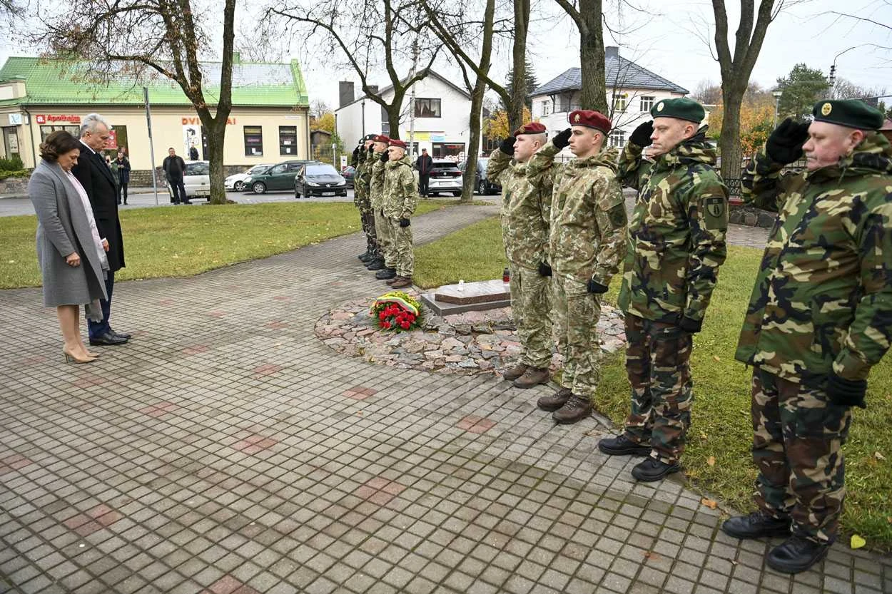 Prezidentas diskutavo su Panevėžio gimnazistais, kaip stabdyti narkotikų plitimą