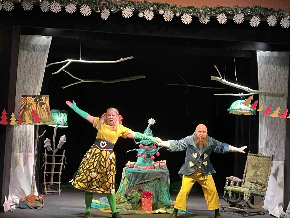 Lėlių vežimo teatre – premjera