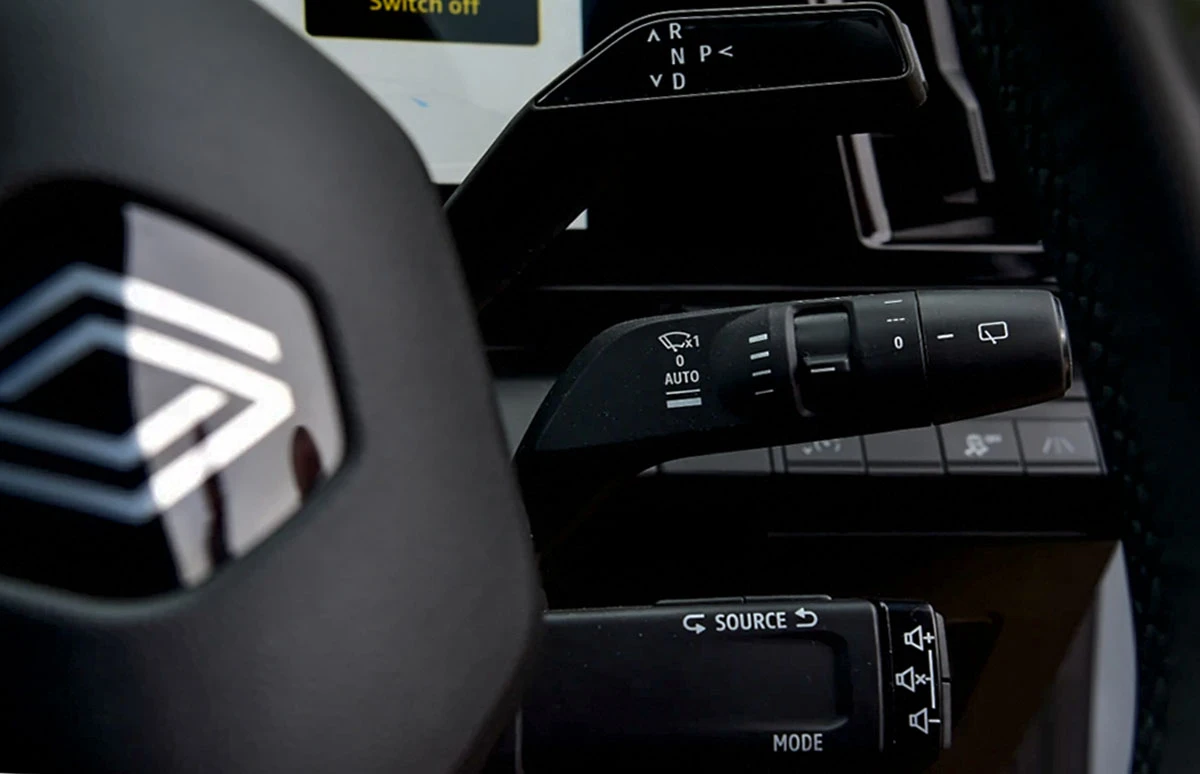 vairas2 Šventinė savaitė su „Renault Megane E-Tech Full Electric”