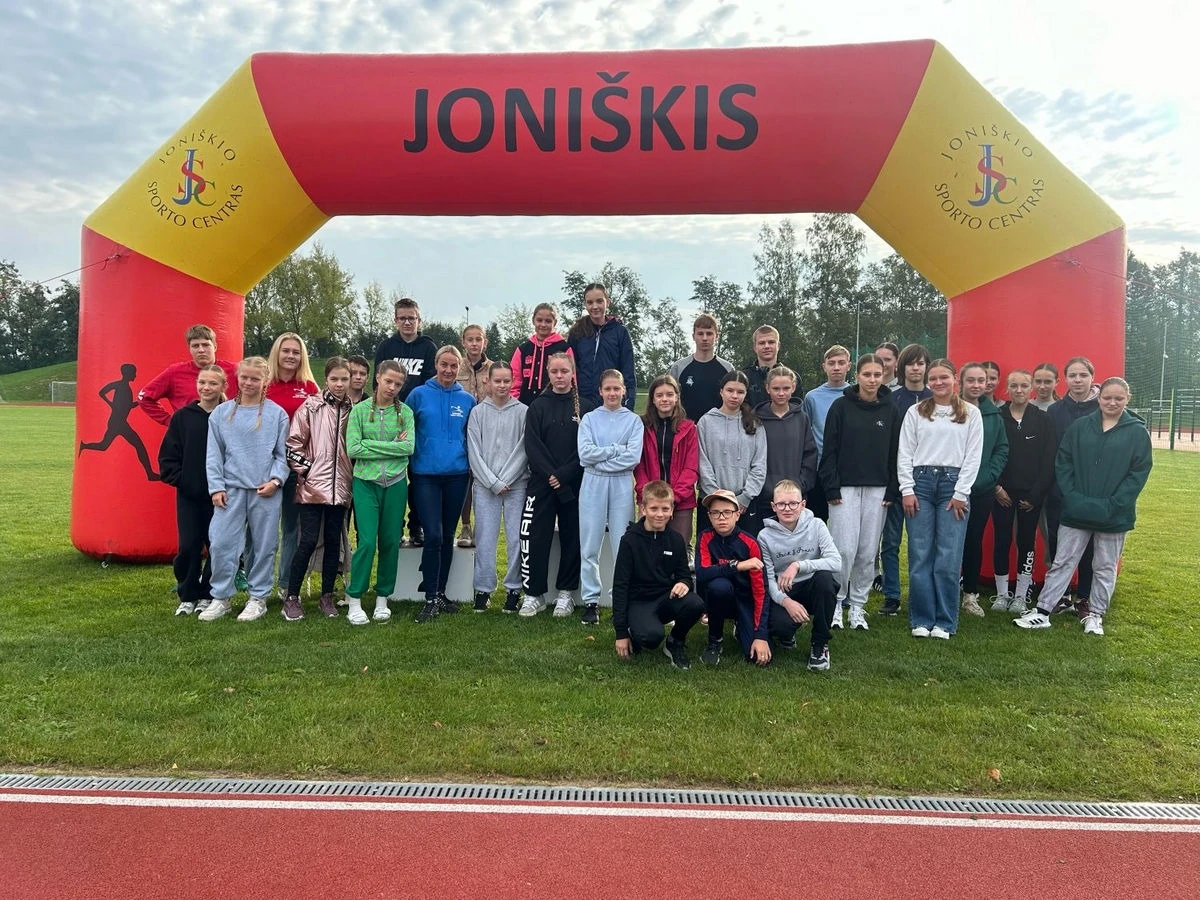 Panevėžio sporto centro lengvaatlečiams – sėkmingas startas „Aukštaitijos taurės“ varžybose