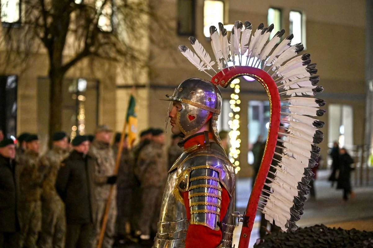 Paminėtos Karaliaus Mindaugo husarų bataliono įkūrimo 33-osios metinės