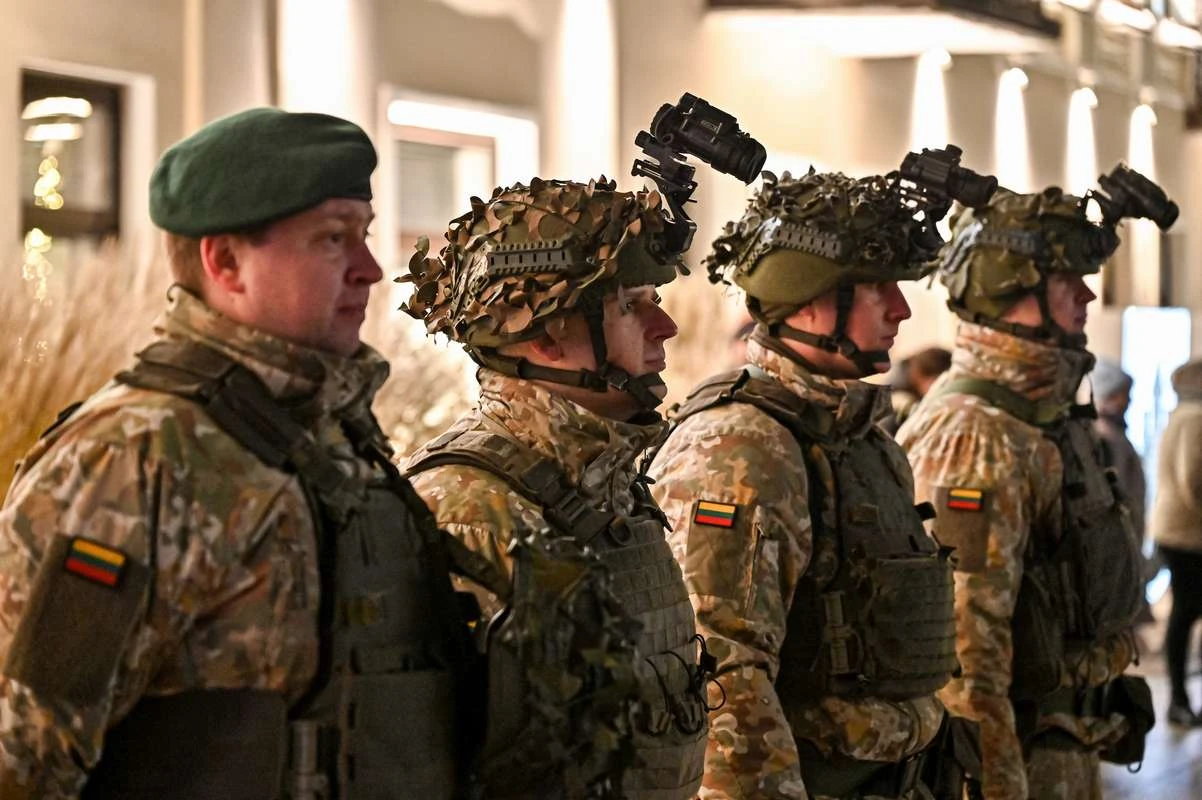Paminėtos Karaliaus Mindaugo husarų bataliono įkūrimo 33-osios metinės
