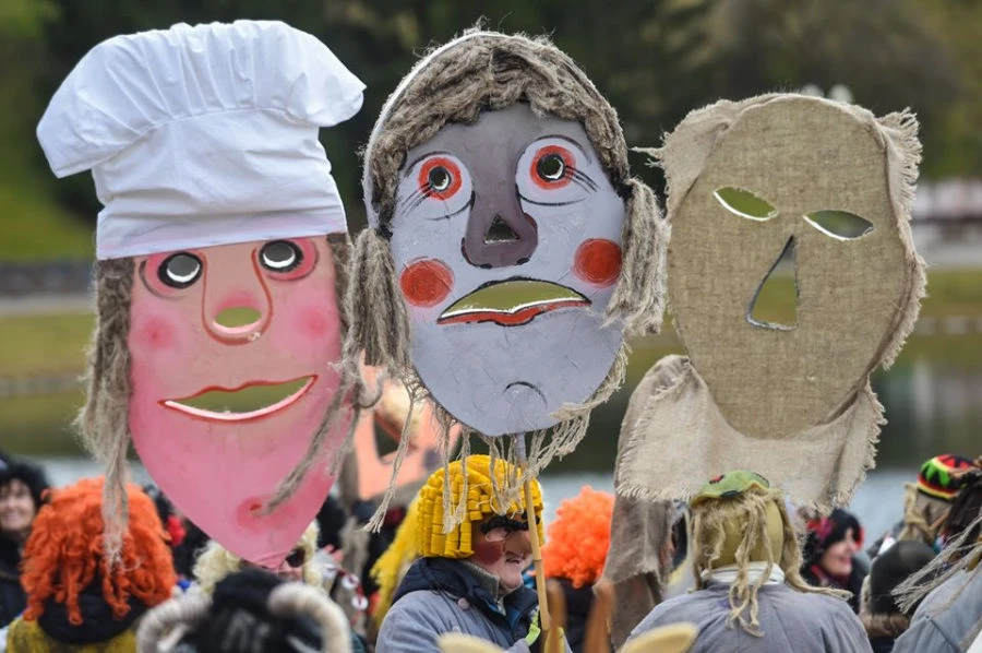 Užgavėnių šėlsmas Panevėžyje: kermošius ir karnavalas pas grafą Blynevičių!