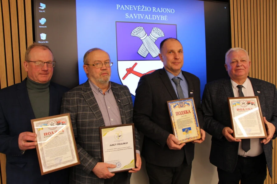 Skaudi karo sukaktis paminėta tylos minute ir iš Ukrainos gautomis padėkomis