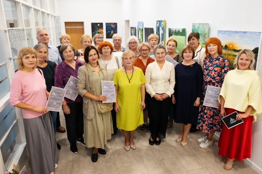 Lietuvių kalbos grožis – tautodailininkų akimis: atidaryta frazeologizmams skirta paroda